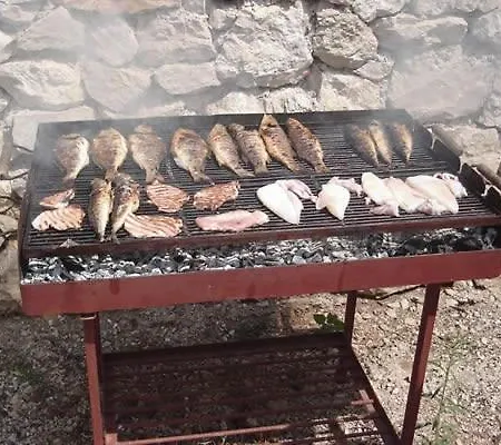 Appartement In With Sea View, Balcony, Air Conditioning, Wifi Pakoštane