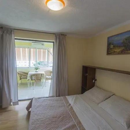 Appartement In With Sea View, Balcony, Air Conditioning, Wifi